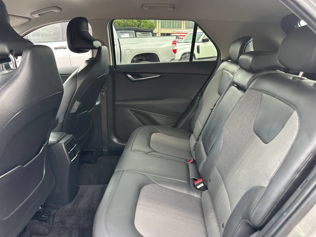 Used 2023 Kia Niro EX FWD image 15