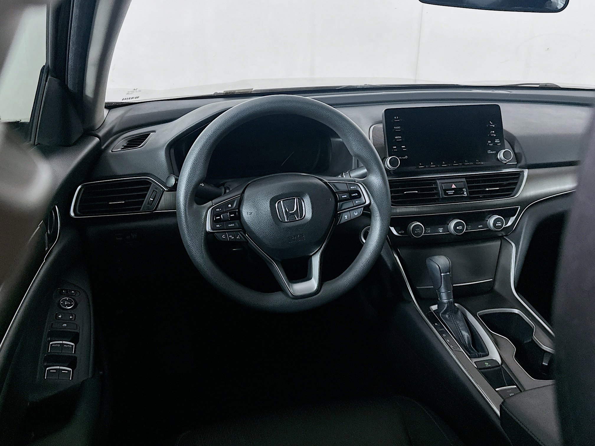 Used 2019 Honda Accord LX image 18