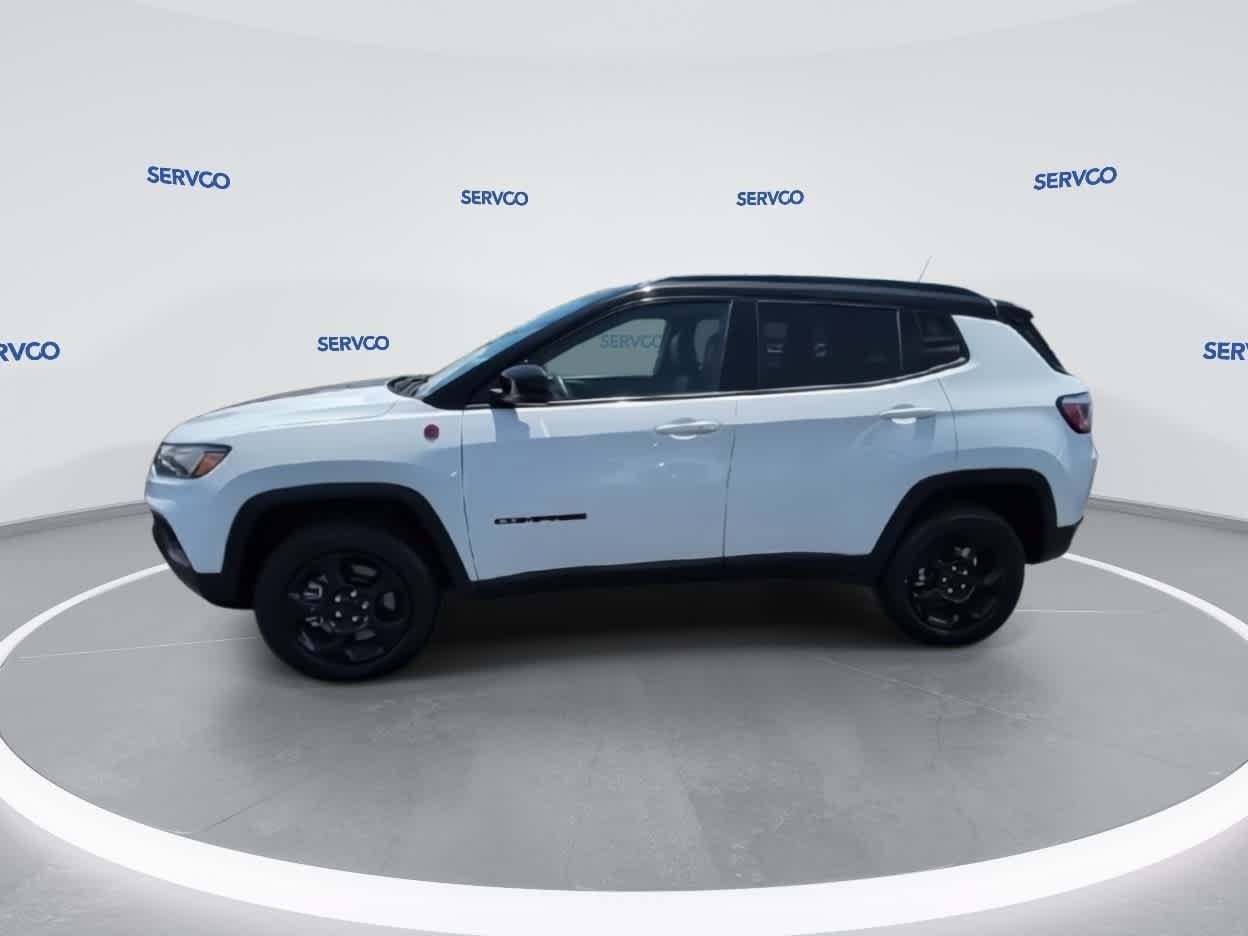 Used 2024 Jeep Compass Trailhawk AWD/4WD image 5