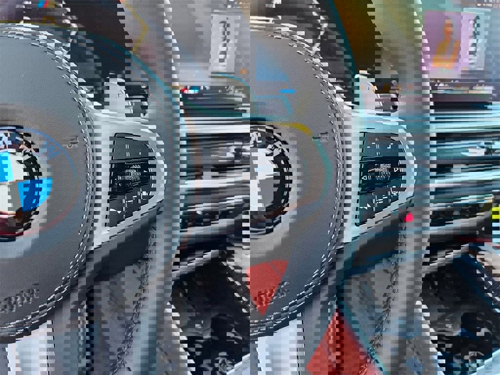 New 2026 BMW X6 xDrive40i w/ Climate Comfort Package image 12