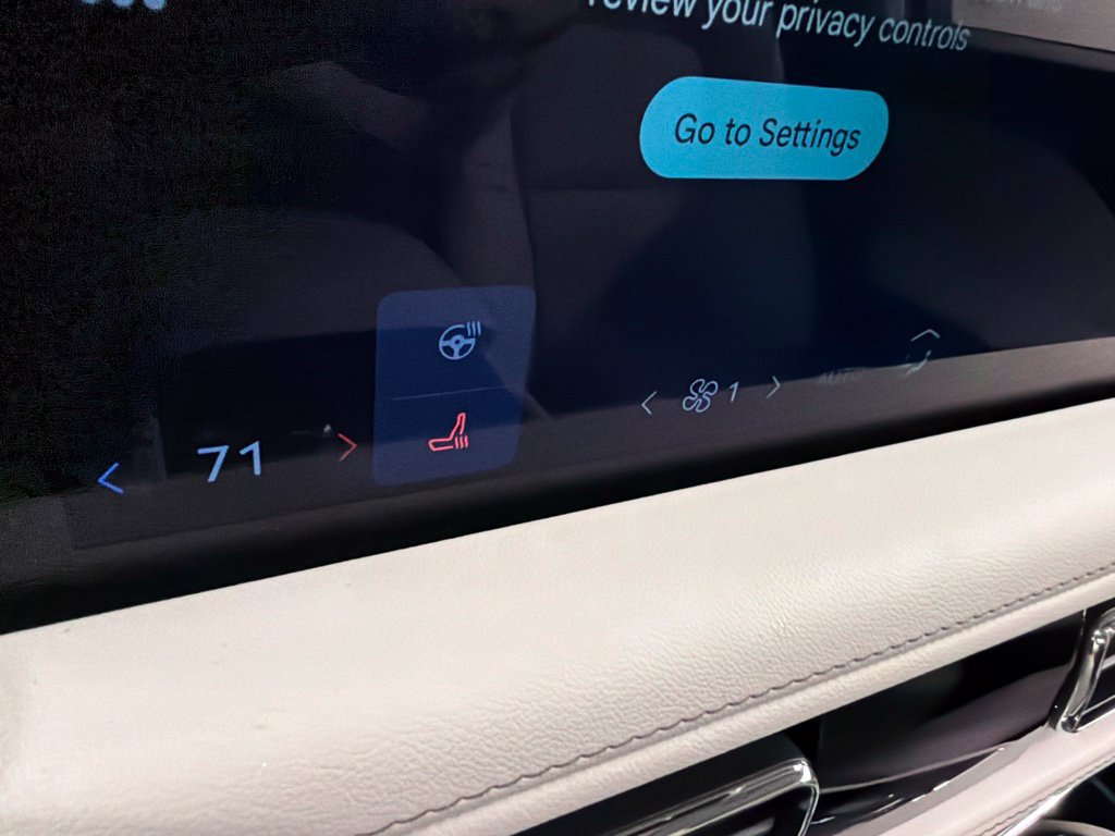 Certified 2026 Lincoln Aviator AWD image 13