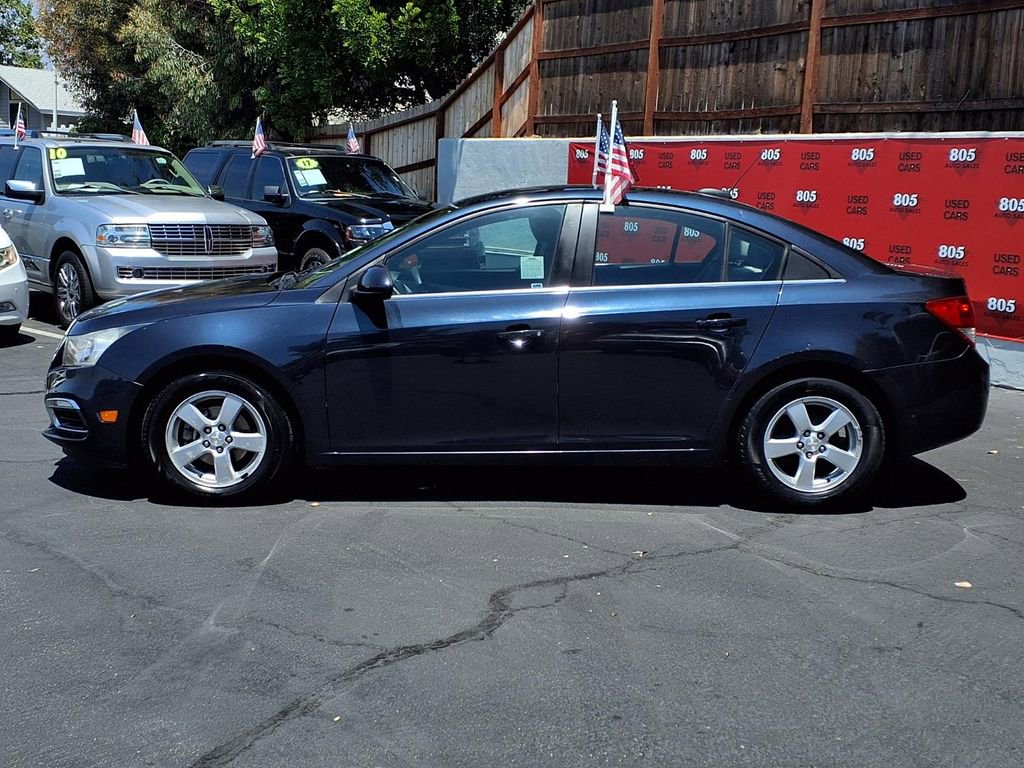 Used 2015 Chevrolet Cruze LT FWD image 3