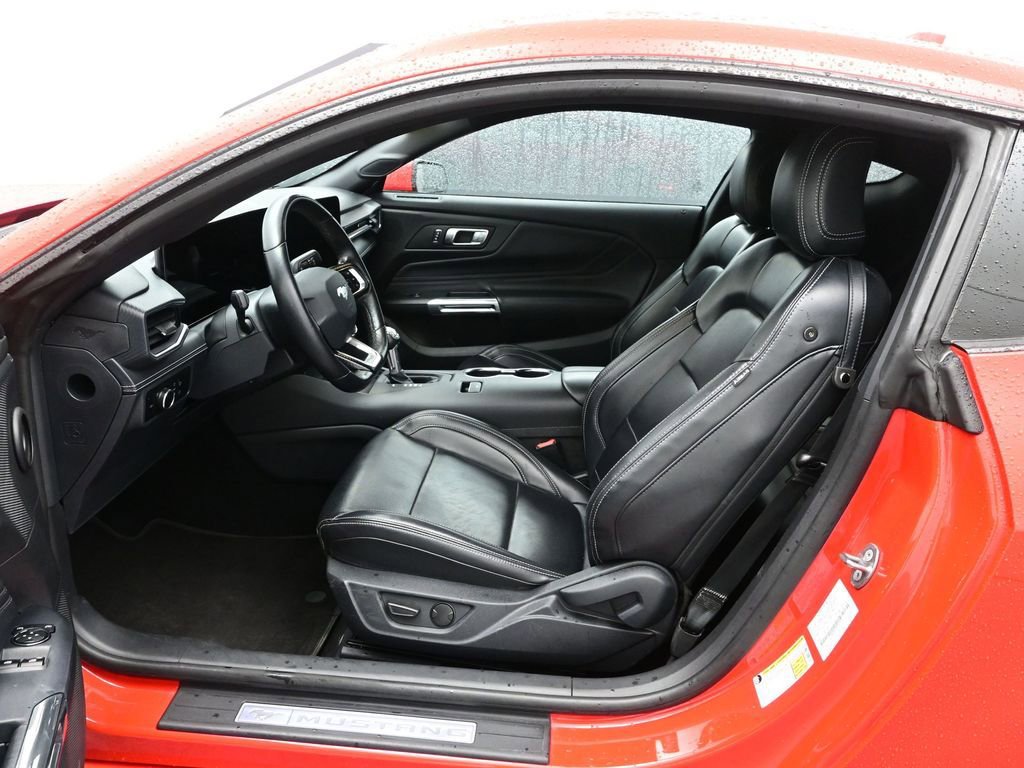 Used 2024 Ford Mustang Premium image 13