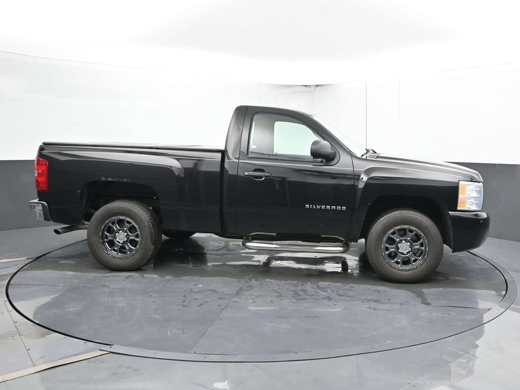 Used 2011 Chevrolet Silverado 1500 W/T w/ LS Package RWD image 4