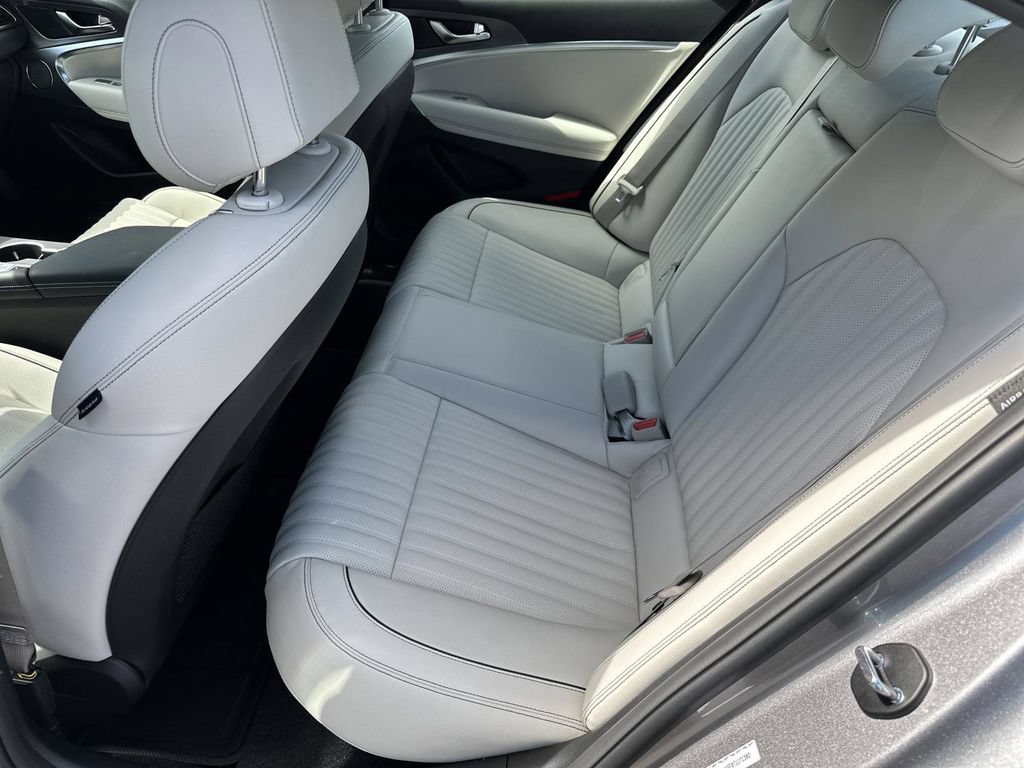 New 2026 Genesis G70 3.3T Sport Prestige RWD image 21