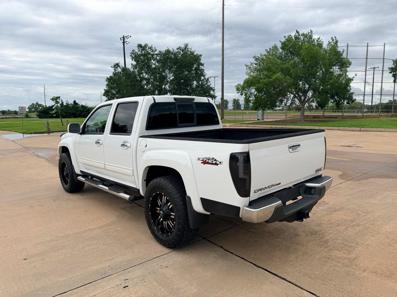 Used 2012 GMC Canyon SLE AWD/4WD image 10