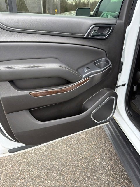 Used 2018 Chevrolet Suburban LT w/ Luxury Package image 18