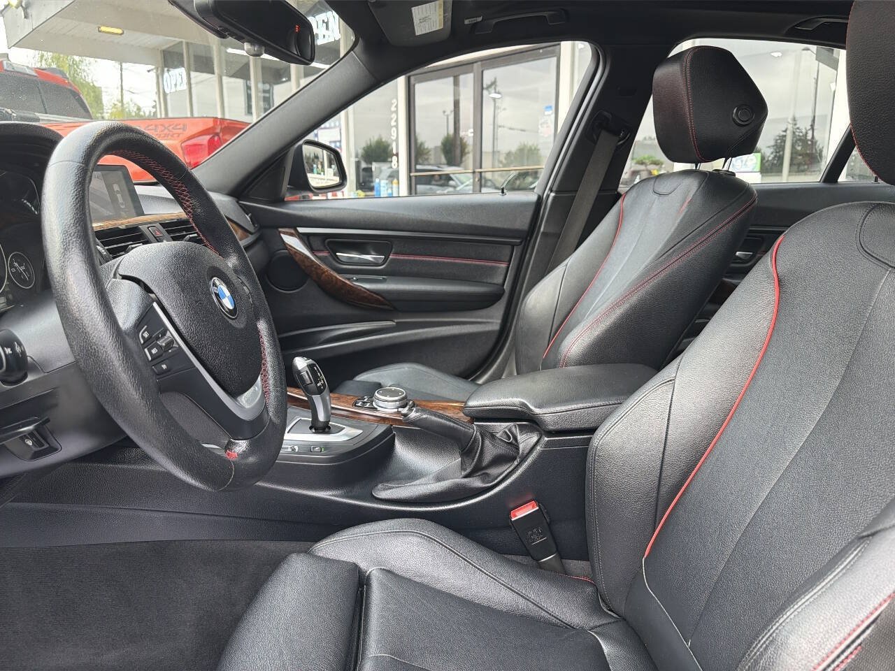 Used 2015 BMW 328d xDrive Sedan AWD/4WD image 28