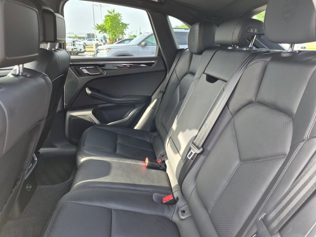 Used 2016 Porsche Macan S image 19