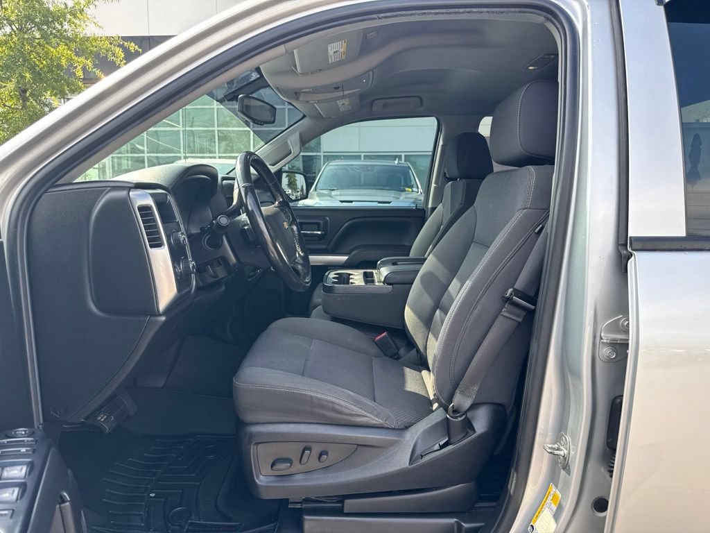 Used 2019 Chevrolet Silverado 1500 LT AWD/4WD image 13