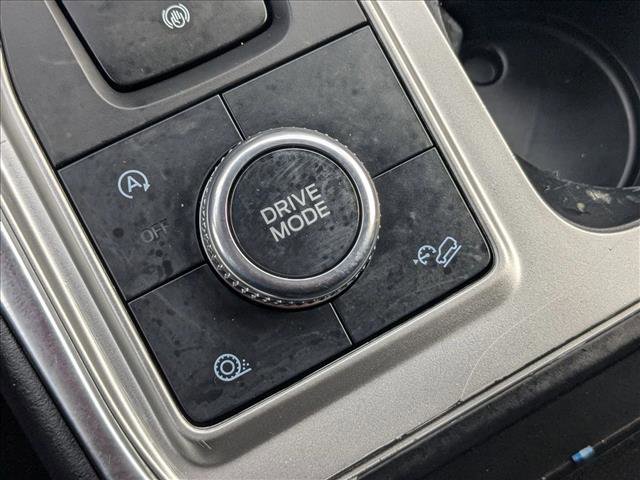 Used 2020 Ford Explorer XLT w/ Equipment Group 202A image 13