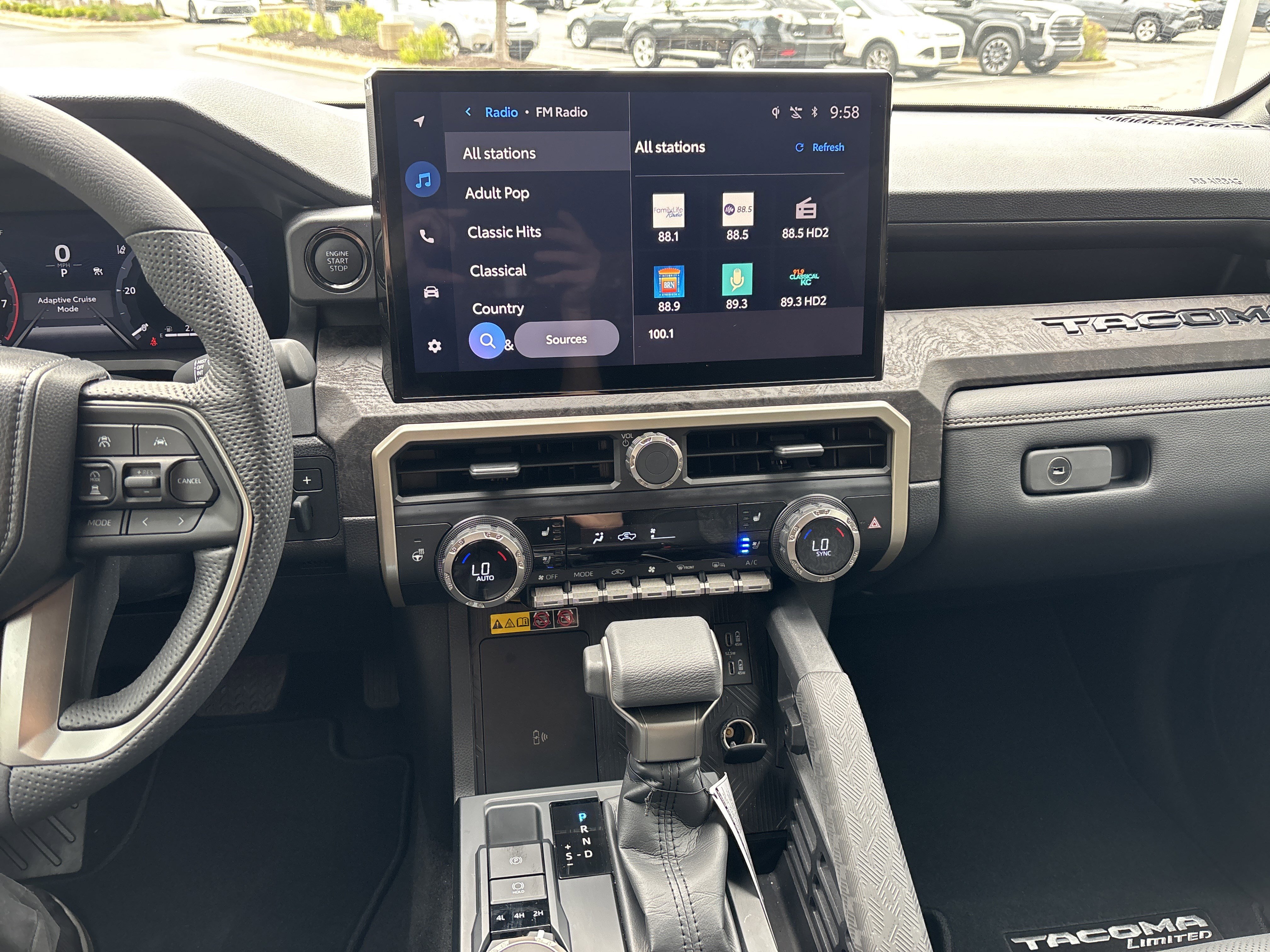 Used 2025 Toyota Tacoma Limited AWD/4WD image 23