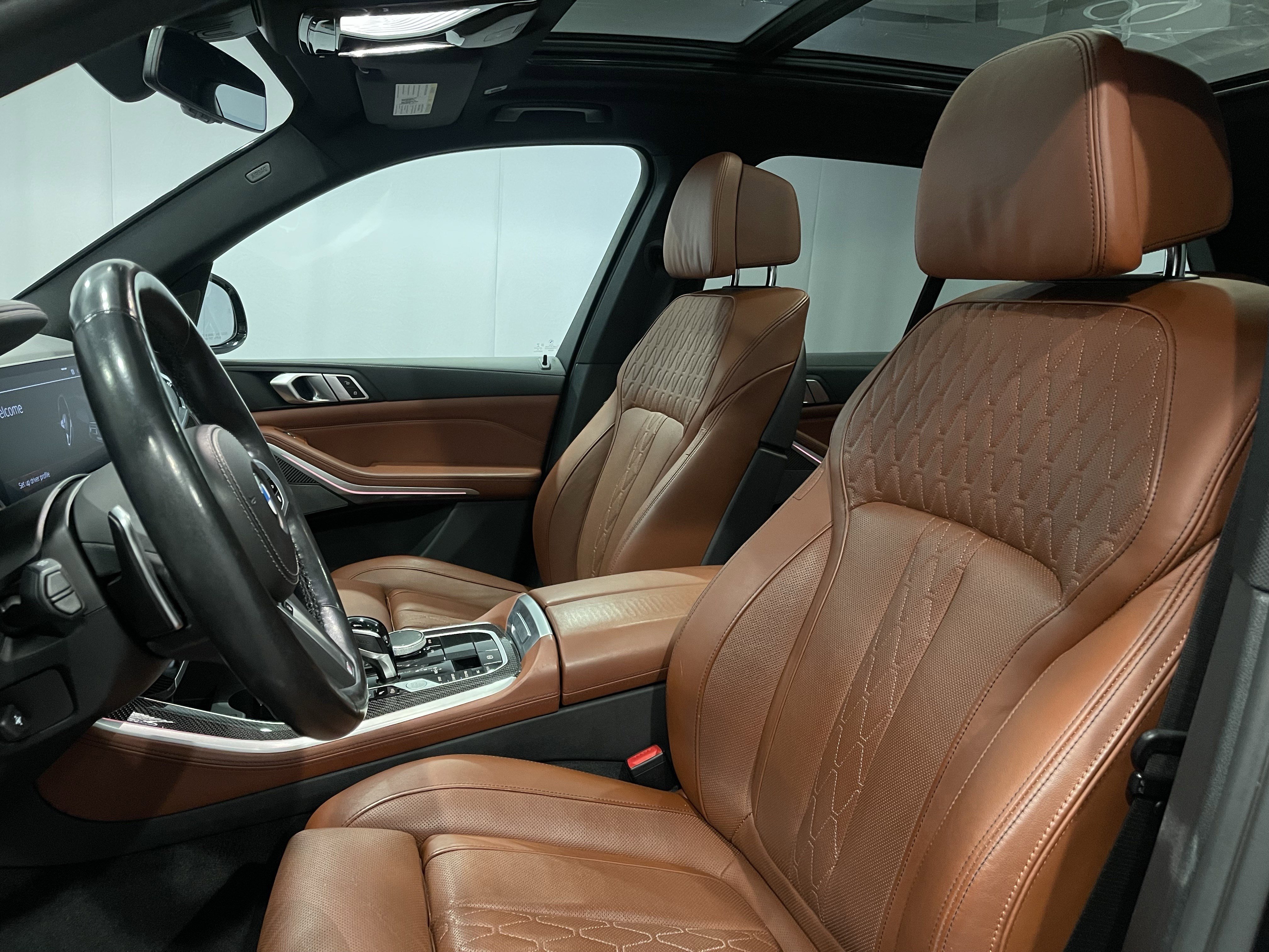 Used 2022 BMW X5 M50i w/ Premium Package image 15