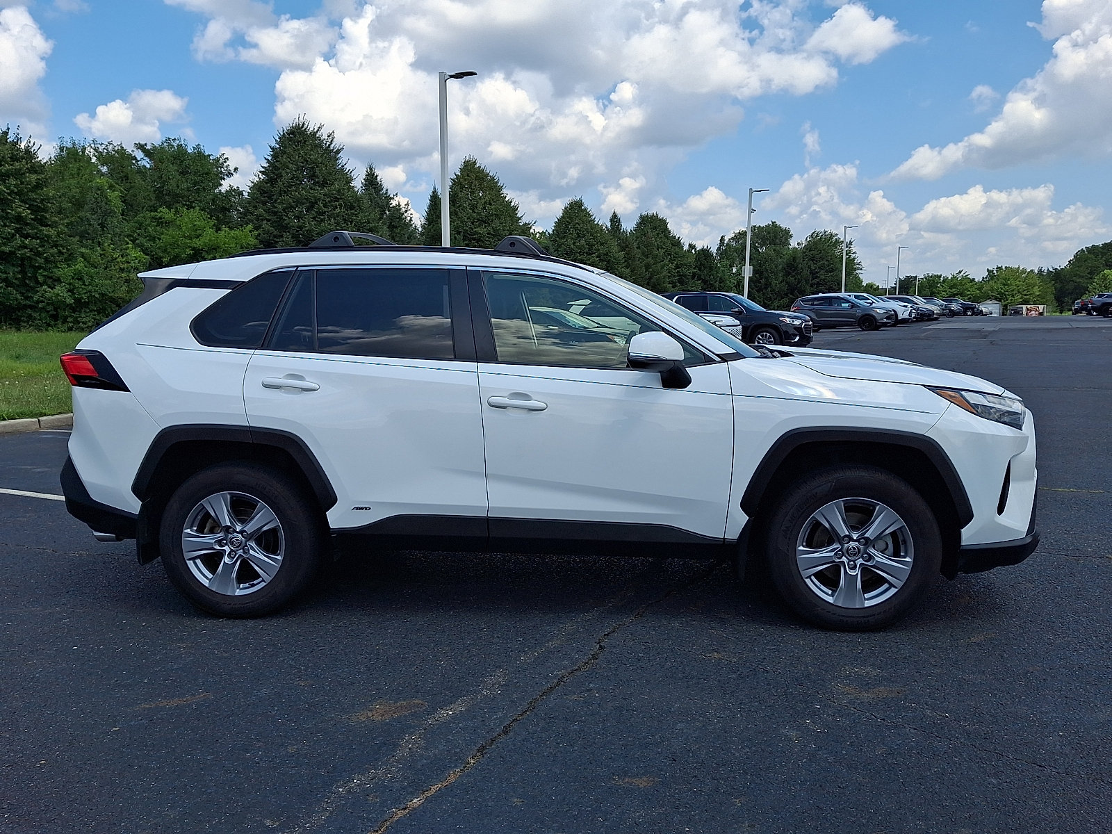 Used 2023 Toyota RAV4 XLE w/ XLE Grade Weather Package AWD/4WD image 6
