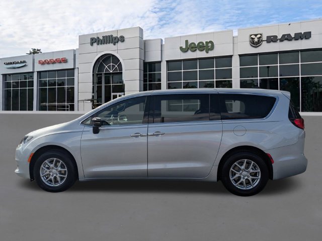 New 2026 Chrysler Voyager LX FWD image 7