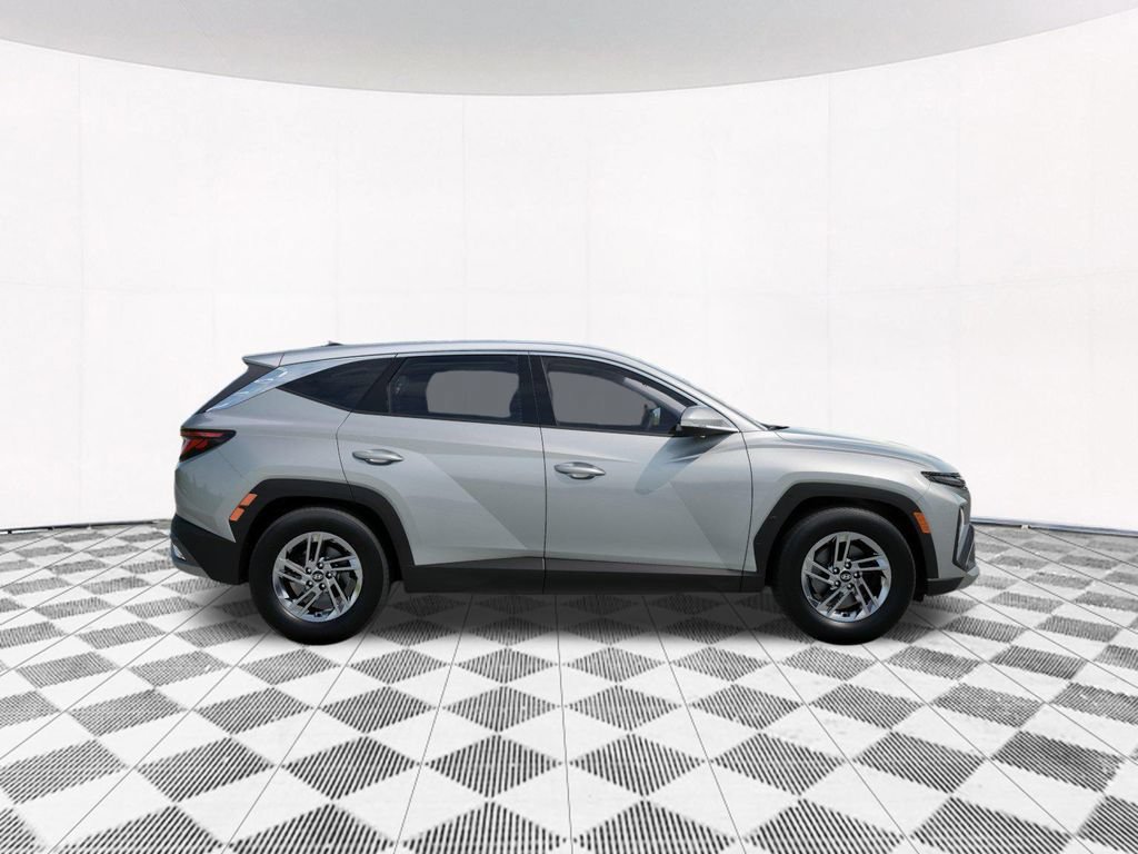 Used 2026 Hyundai Tucson SE AWD/4WD image 9