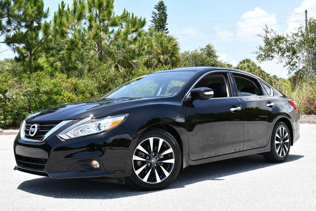 Used 2016 Nissan Altima 2.5 SL w/ Moonroof Package FWD image 19
