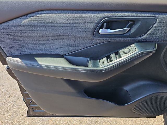 Used 2021 Nissan Rogue SV FWD image 22