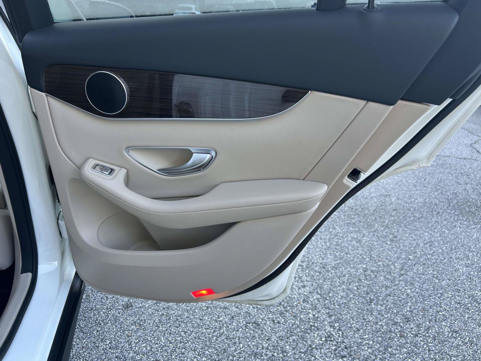 Used 2019 Mercedes-Benz GLC 300 image 43