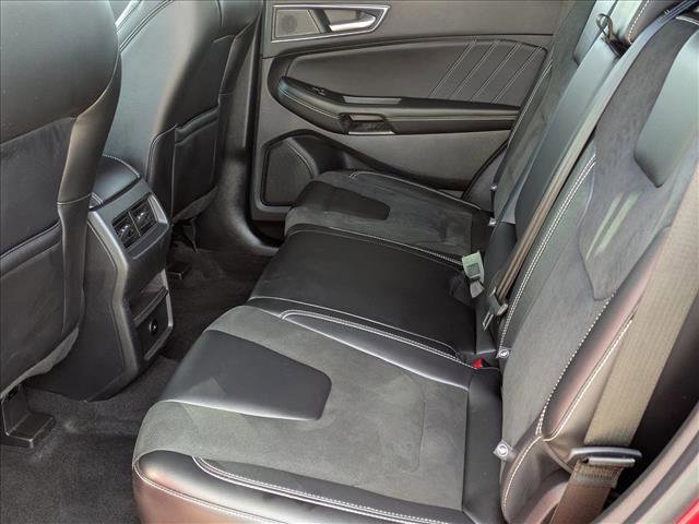 Used 2022 Ford Edge ST image 18