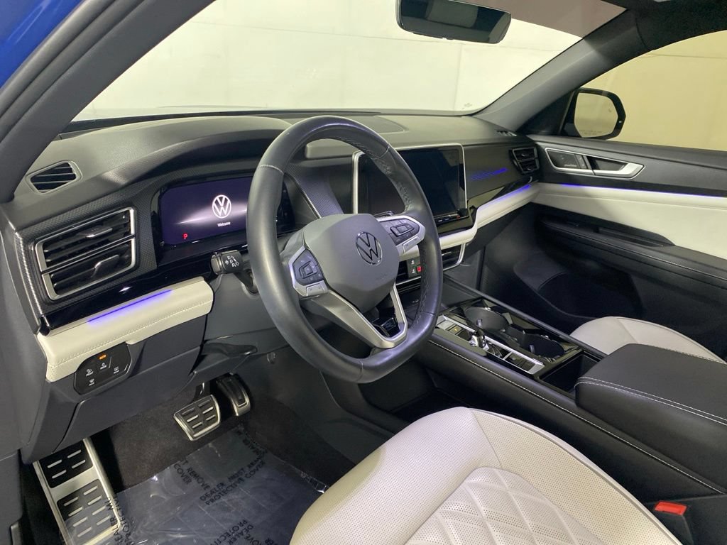 Used 2024 Volkswagen Atlas Cross Sport SEL Premium R-Line AWD/4WD image 11