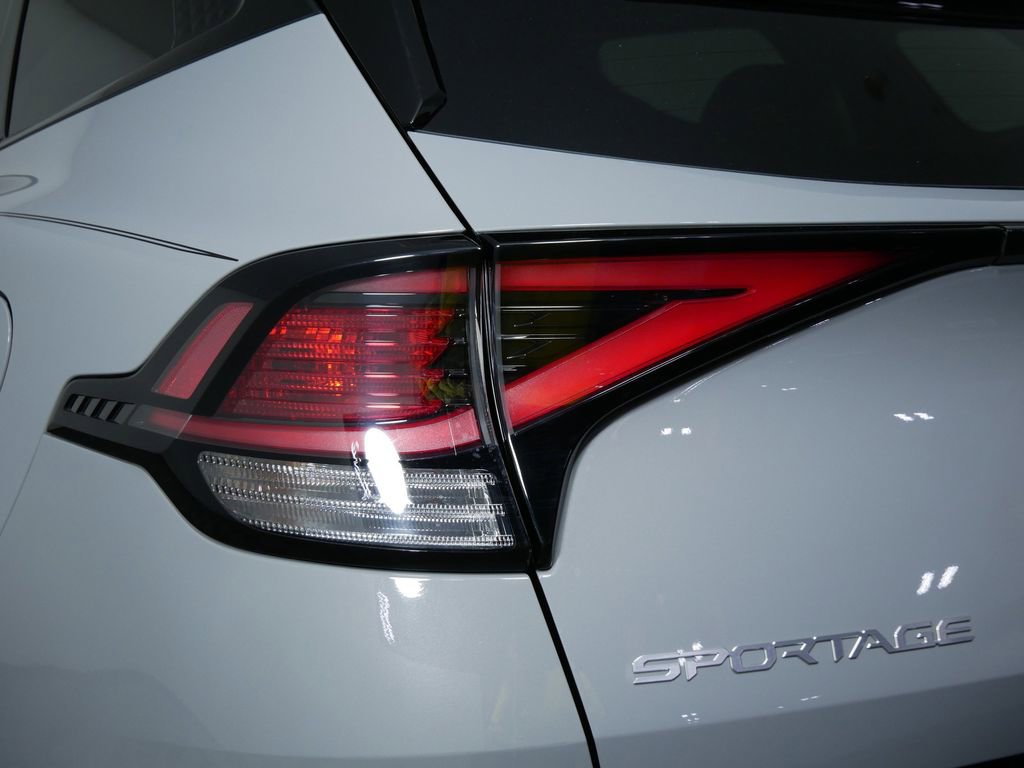 Certified 2023 Kia Sportage X-Line w/ X-Line Premium Package image 11