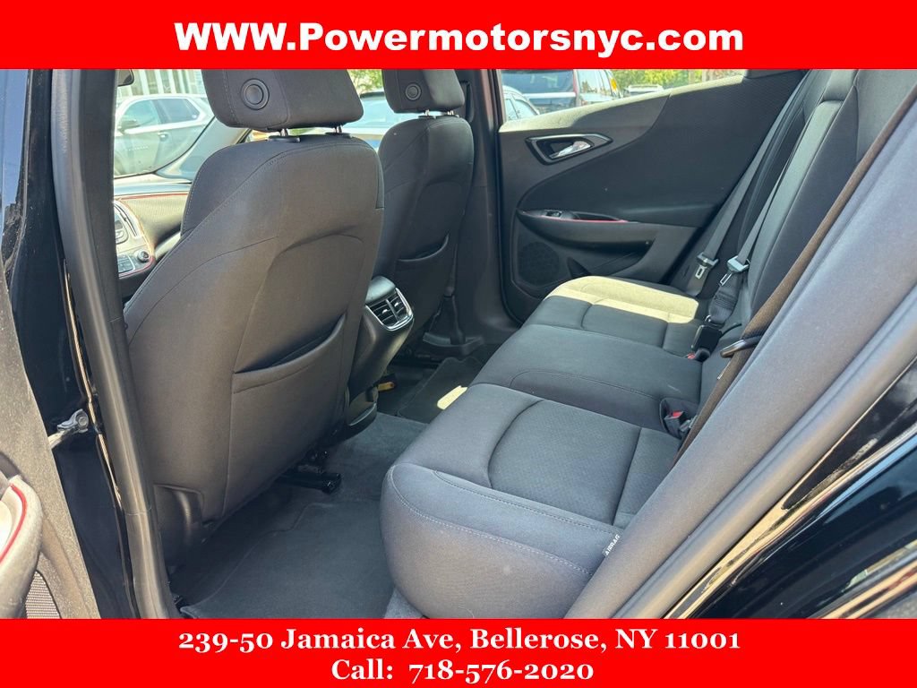 Used 2022 Chevrolet Malibu LT FWD image 17