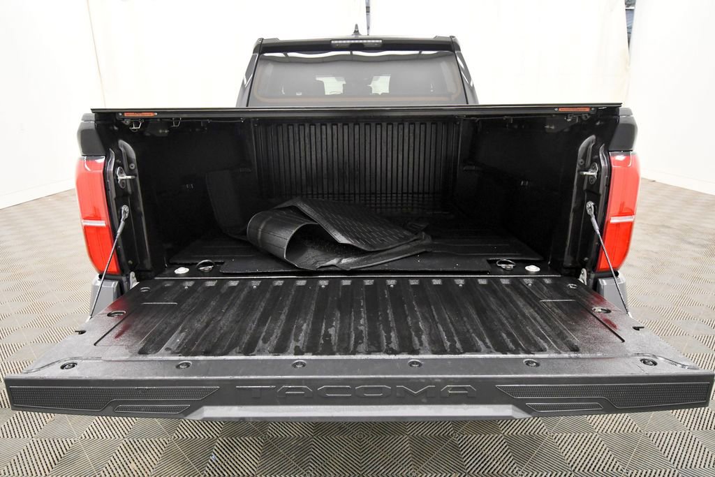 Used 2024 Toyota Tacoma SR5 AWD/4WD image 7