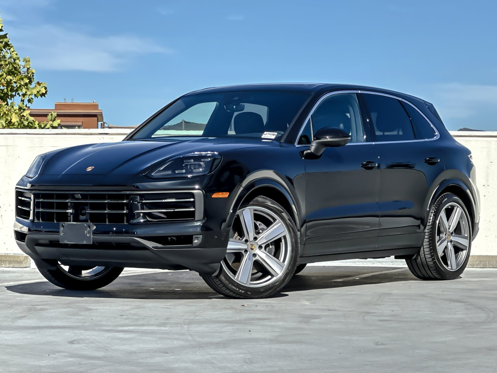 Certified 2024 Porsche Cayenne AWD/4WD image 1
