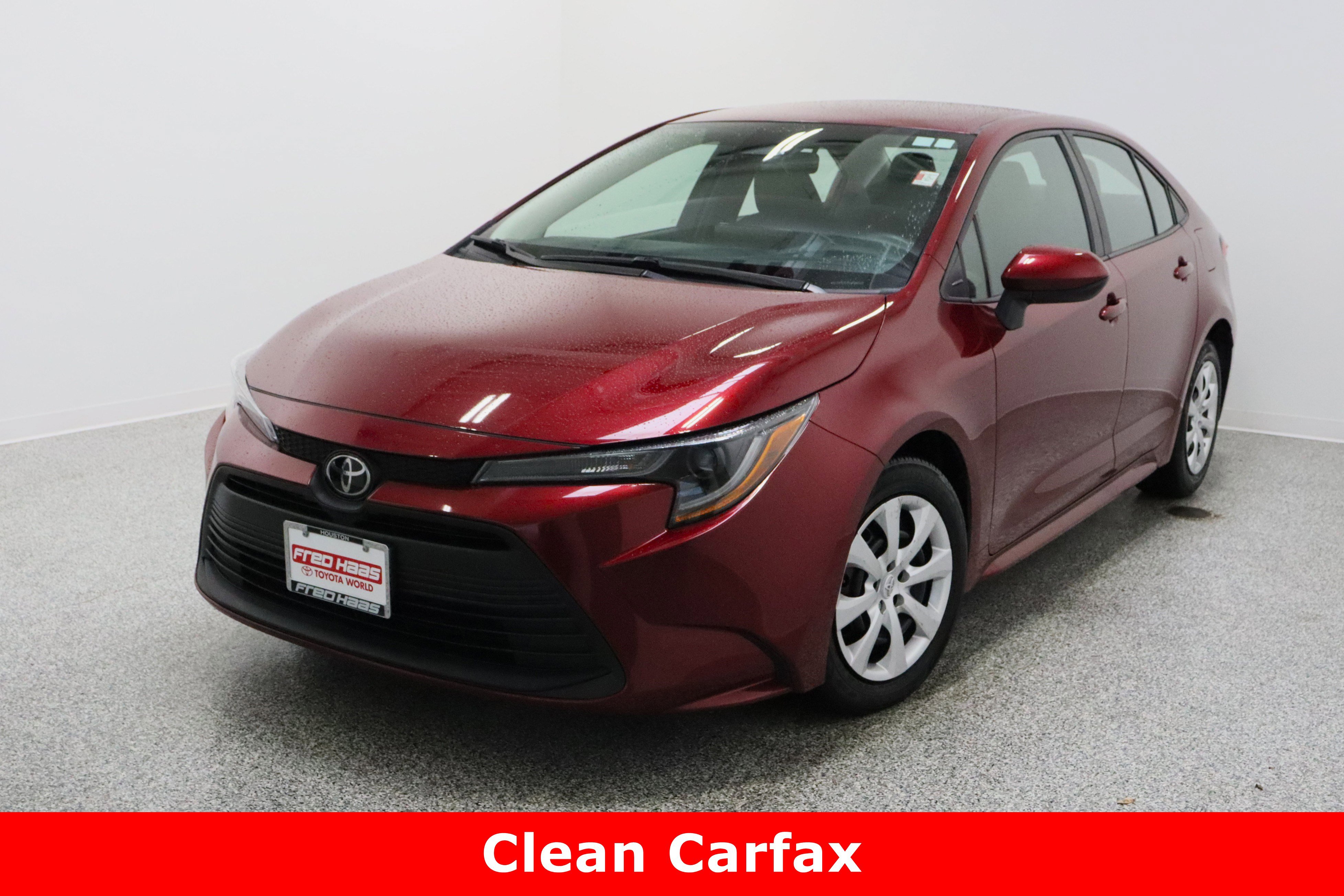 Used 2024 Toyota Corolla LE image 2