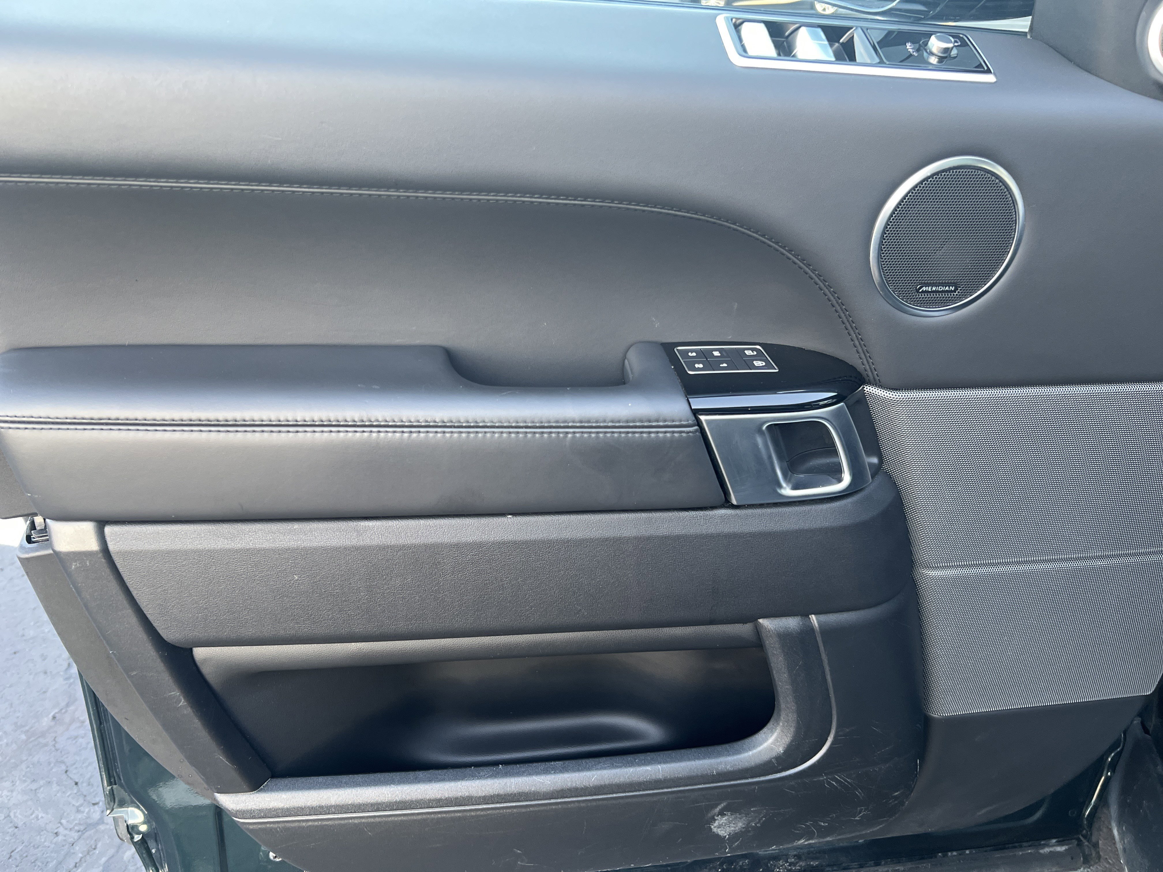 Used 2021 Land Rover Range Rover Sport HST AWD/4WD image 24