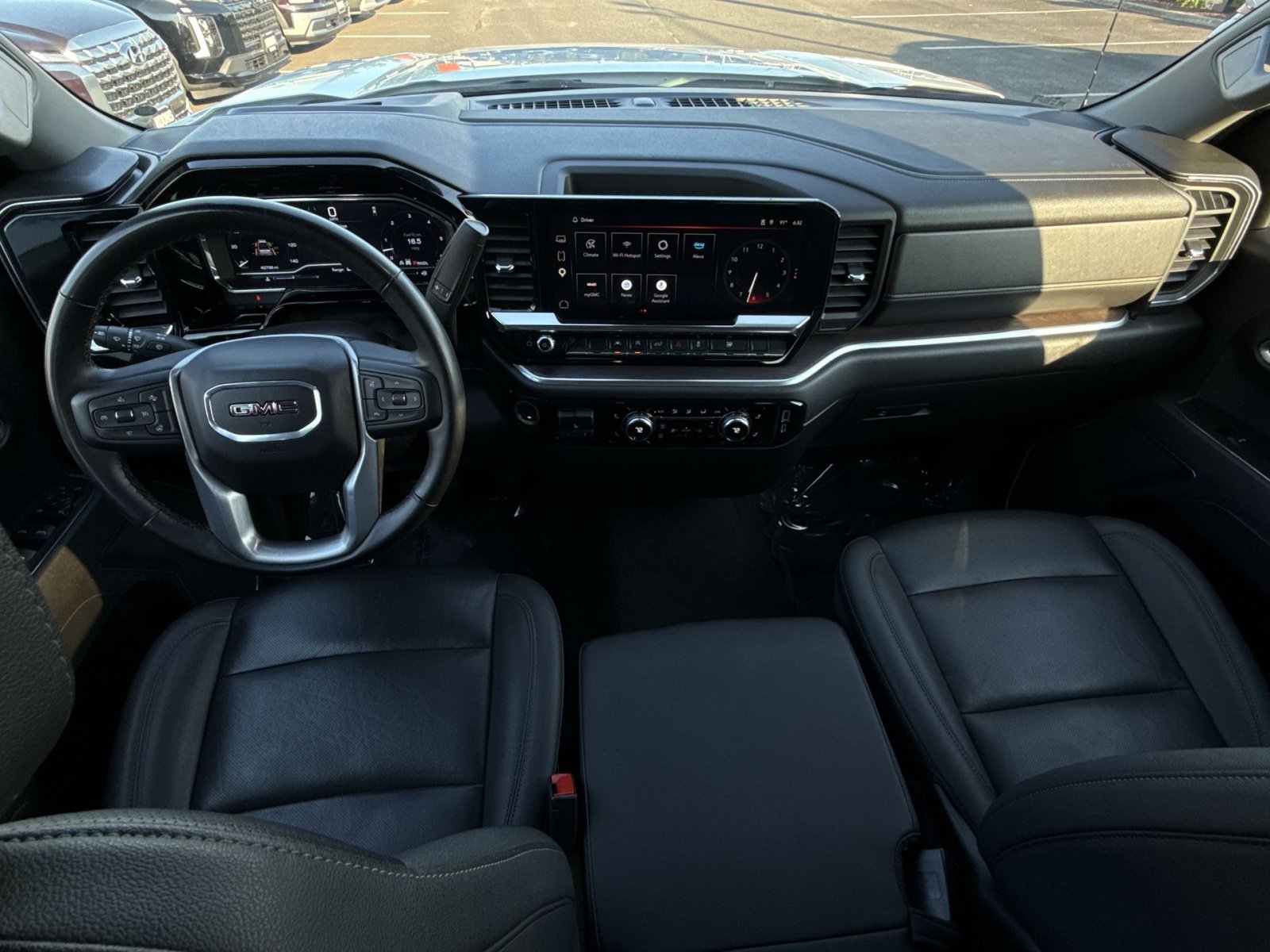 Used 2025 GMC Sierra 1500 SLT AWD/4WD image 18