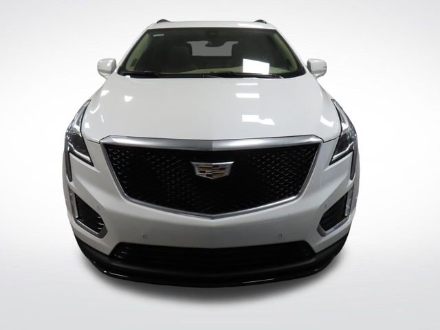 Certified 2023 Cadillac XT5 Sportv w/ Platinum Package AWD/4WD image 9