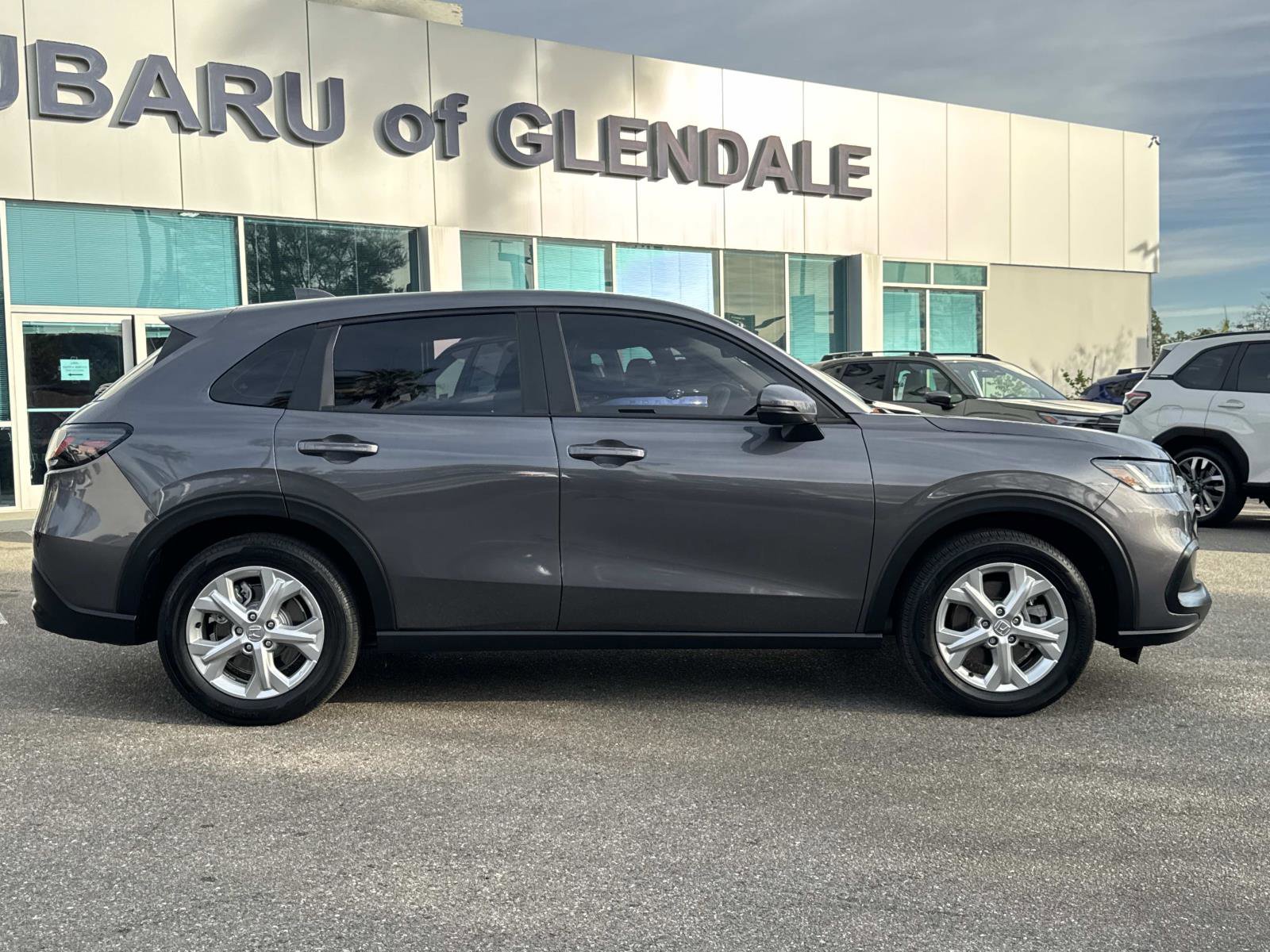 Used 2023 Honda HR-V LX image 4