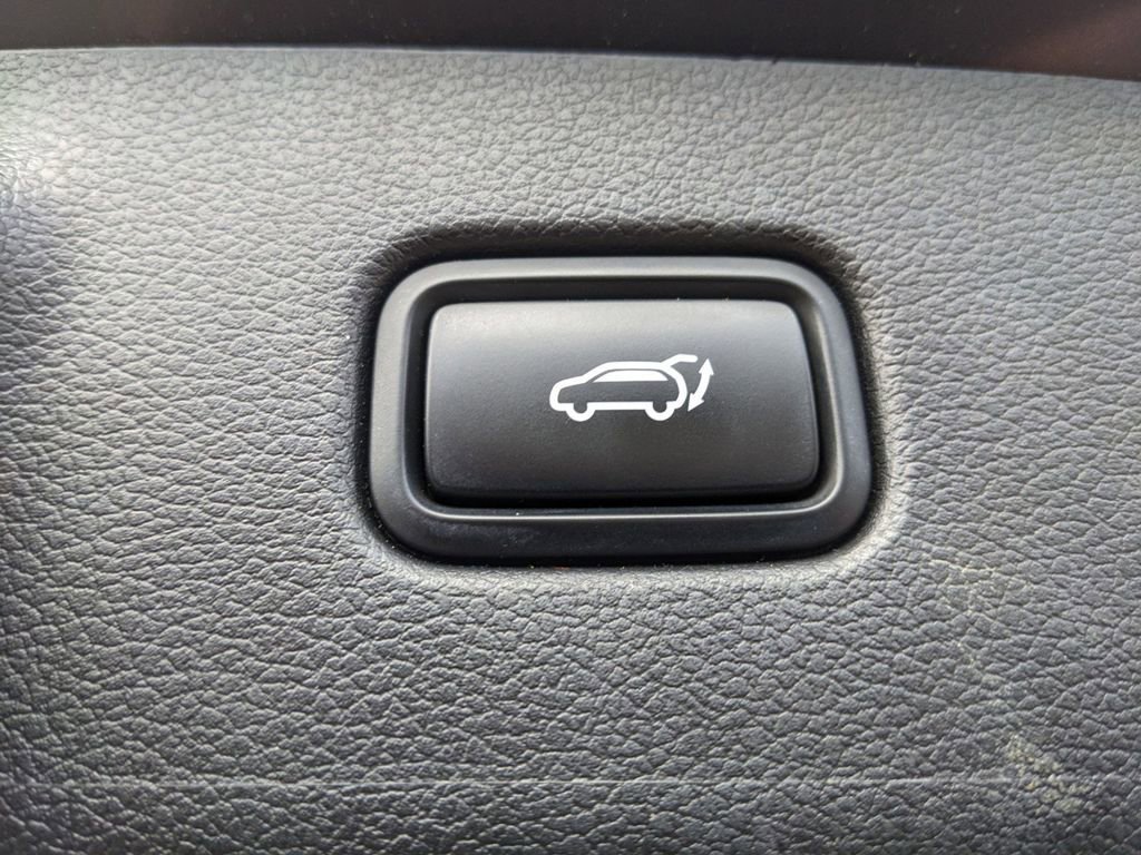 Used 2022 Hyundai Palisade SEL w/ 8P Bench Seat Package image 20