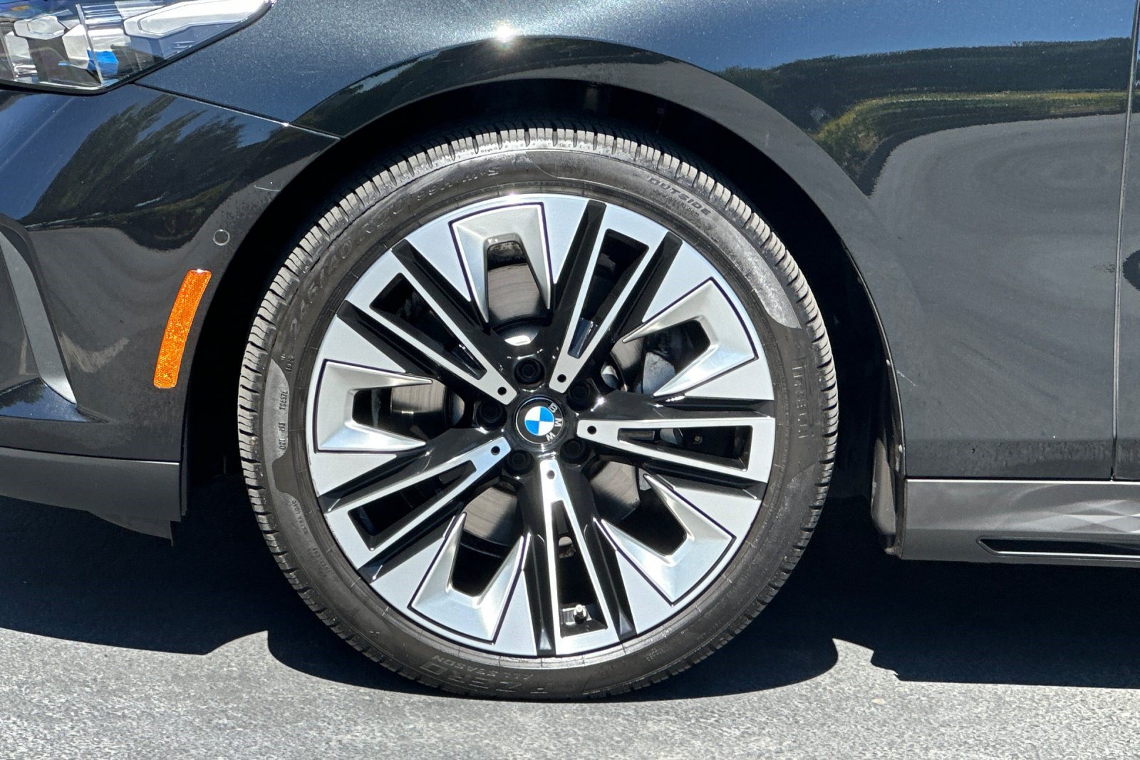 Certified 2026 BMW 530i RWD image 38