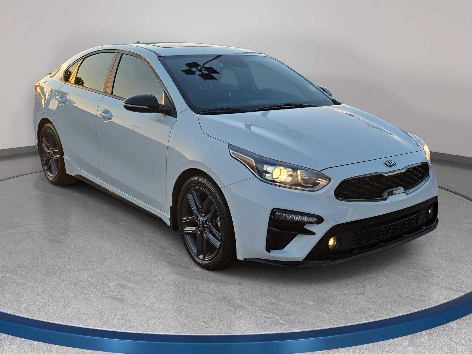 Used 2020 Kia Forte GT-Line w/ GT-Line Premium Package FWD image 3