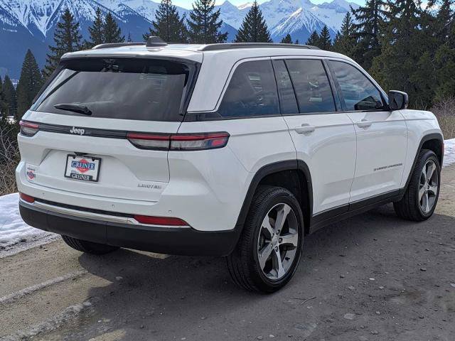 Used 2025 Jeep Grand Cherokee Limited w/ Luxury Tech Group II image 6