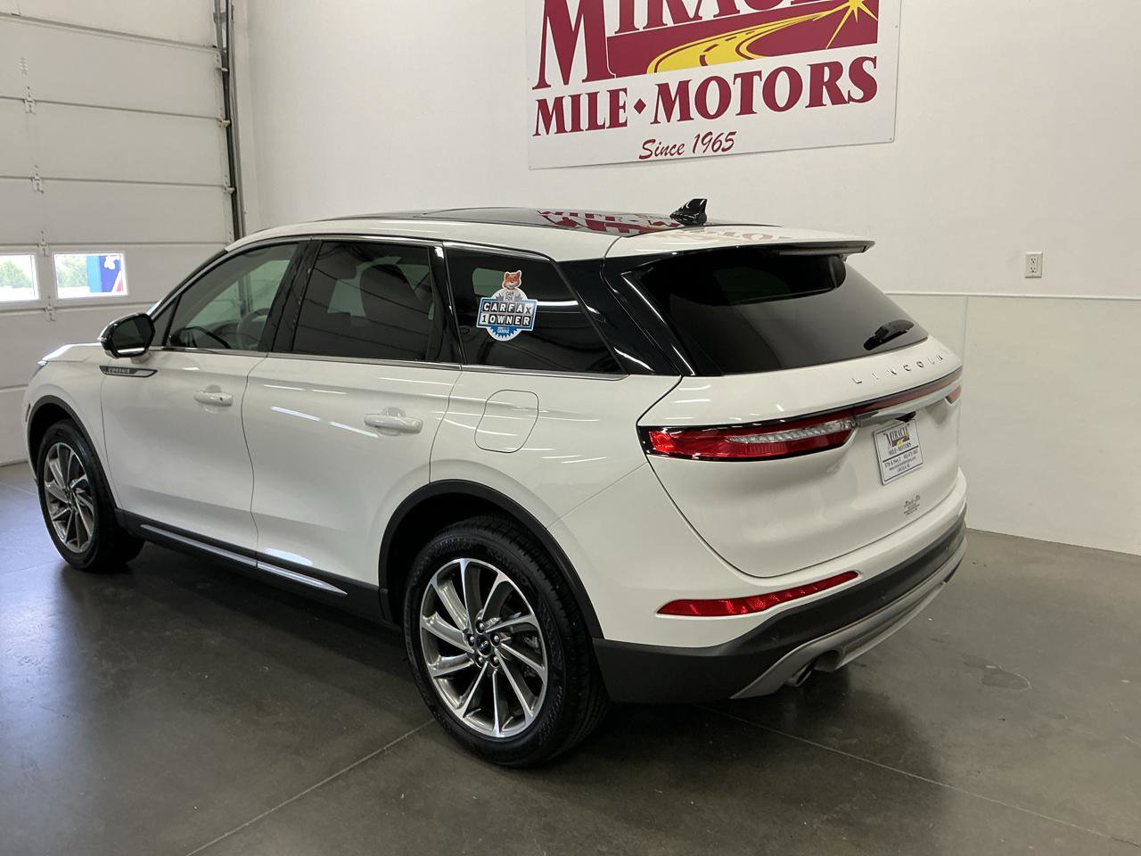 Used 2023 Lincoln Corsair AWD w/ Equipment Group 101A image 4