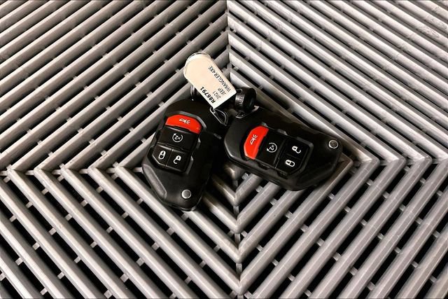 Used 2021 Jeep Wrangler Unlimited Sahara w/ Cold Weather Group image 11