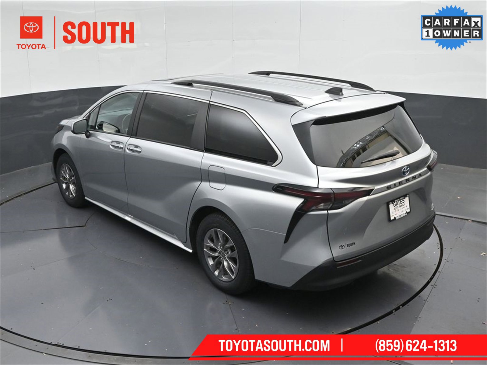 Used 2024 Toyota Sienna XLE image 45
