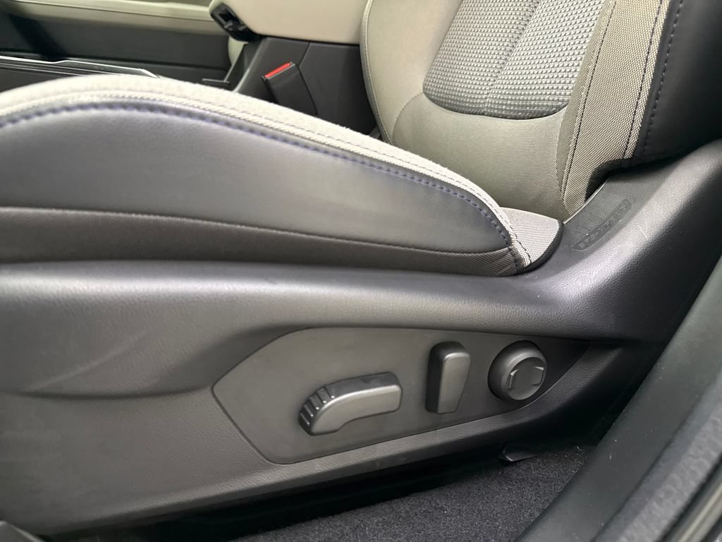 Used 2026 Subaru Forester Premium AWD/4WD image 14