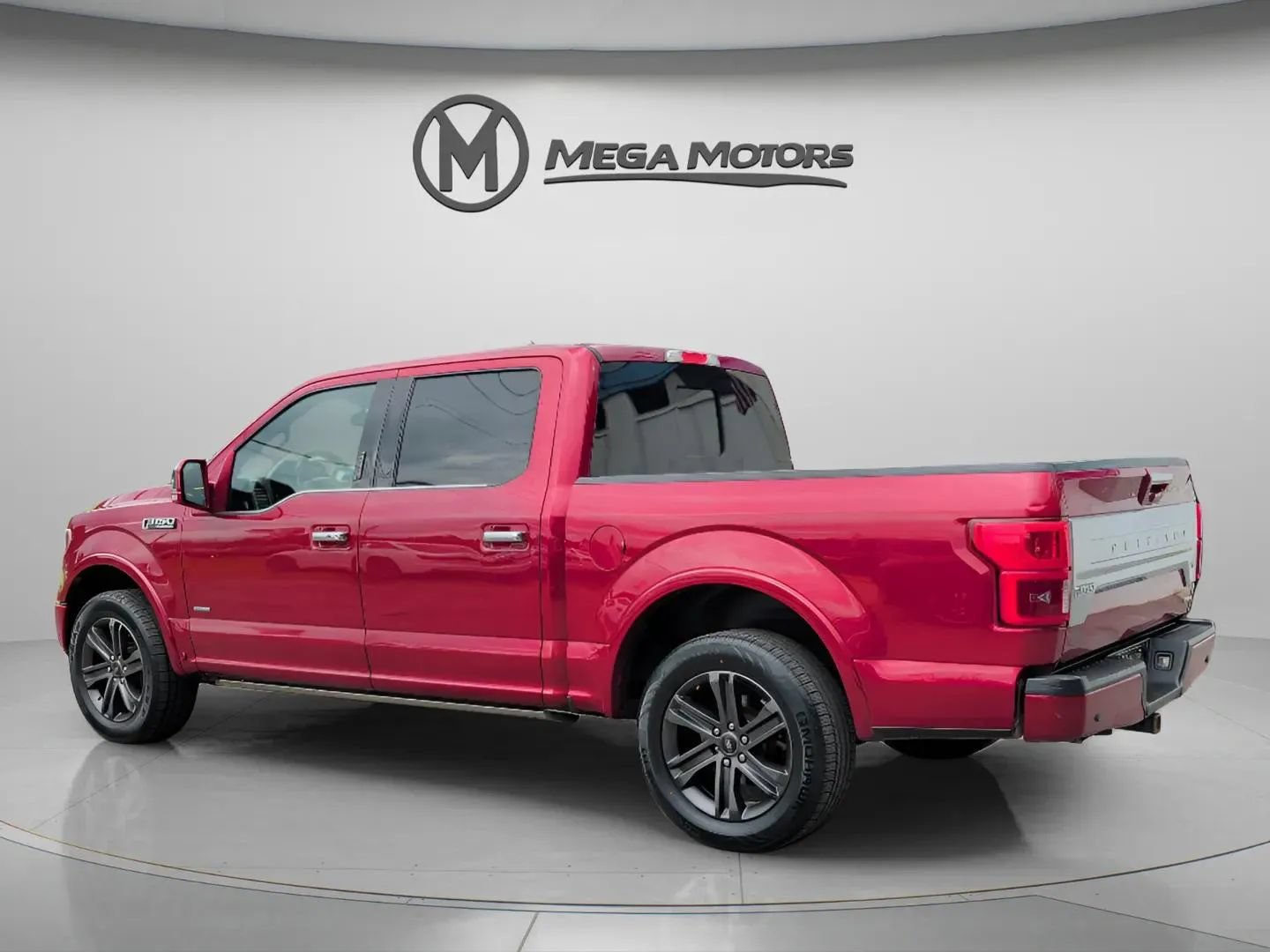 Used 2018 Ford F150 Platinum w/ Equipment Group 701A Luxury RWD image 4