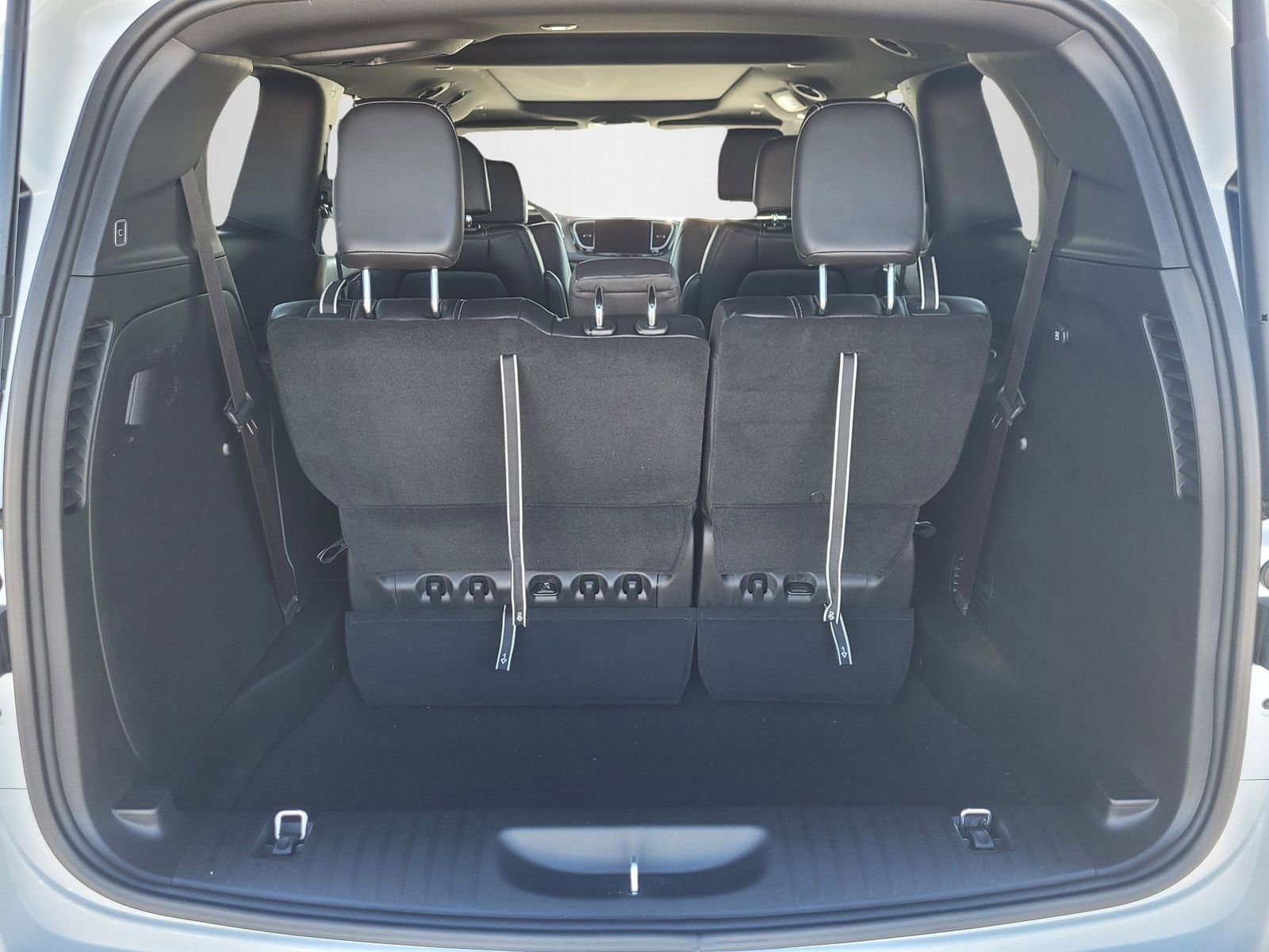 New 2026 Chrysler Pacifica Select image 7