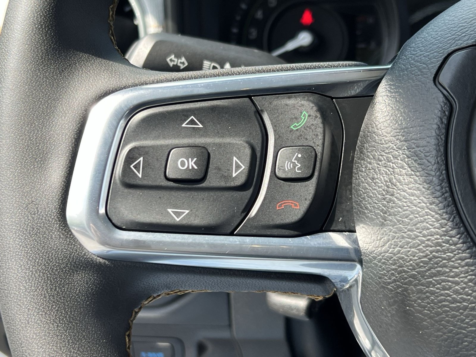 Used 2024 Jeep Wrangler Unlimited Sahara AWD/4WD image 37