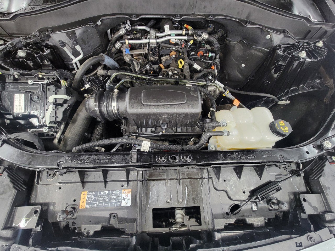 Used 2023 Ford Explorer XLT w/ Equipment Group 202A image 8