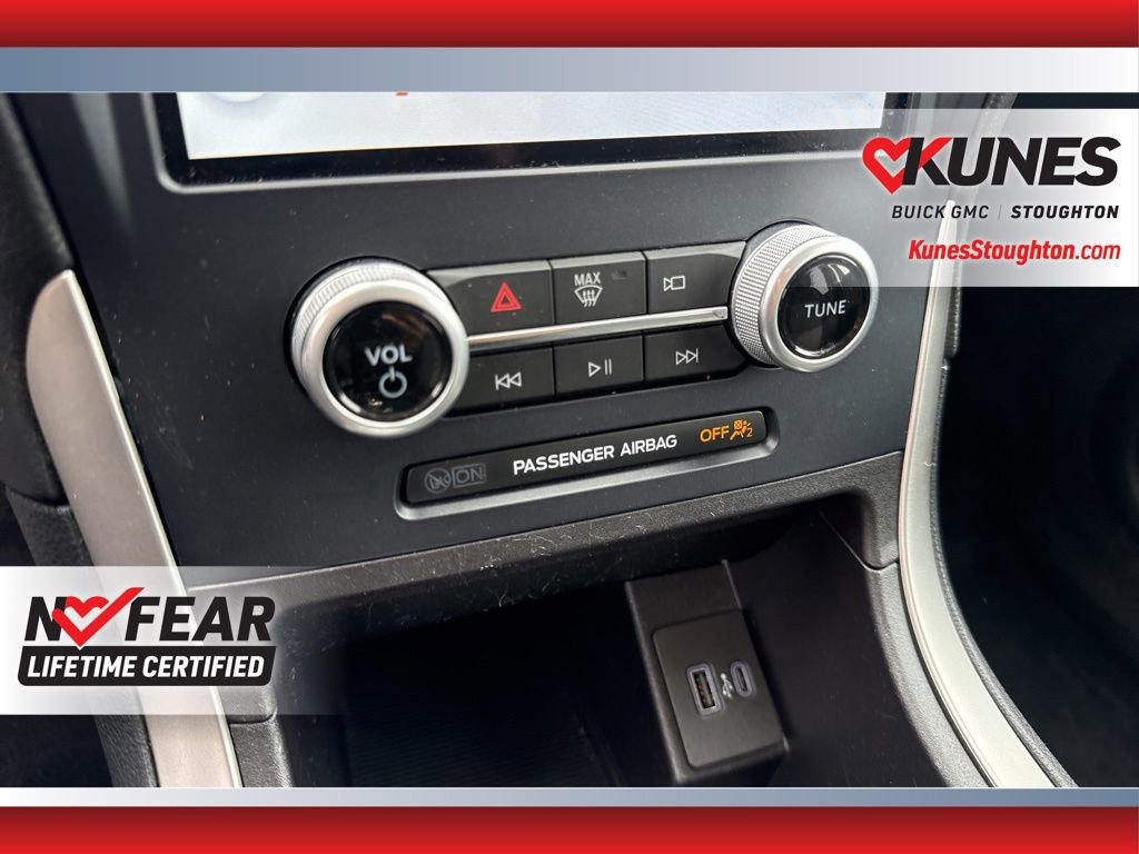 Used 2023 Ford Edge SE w/ Cargo Accessory Package image 29