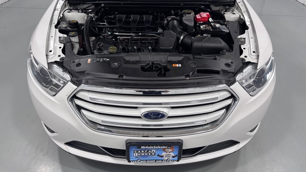 Used 2016 Ford Taurus Limited FWD image 30