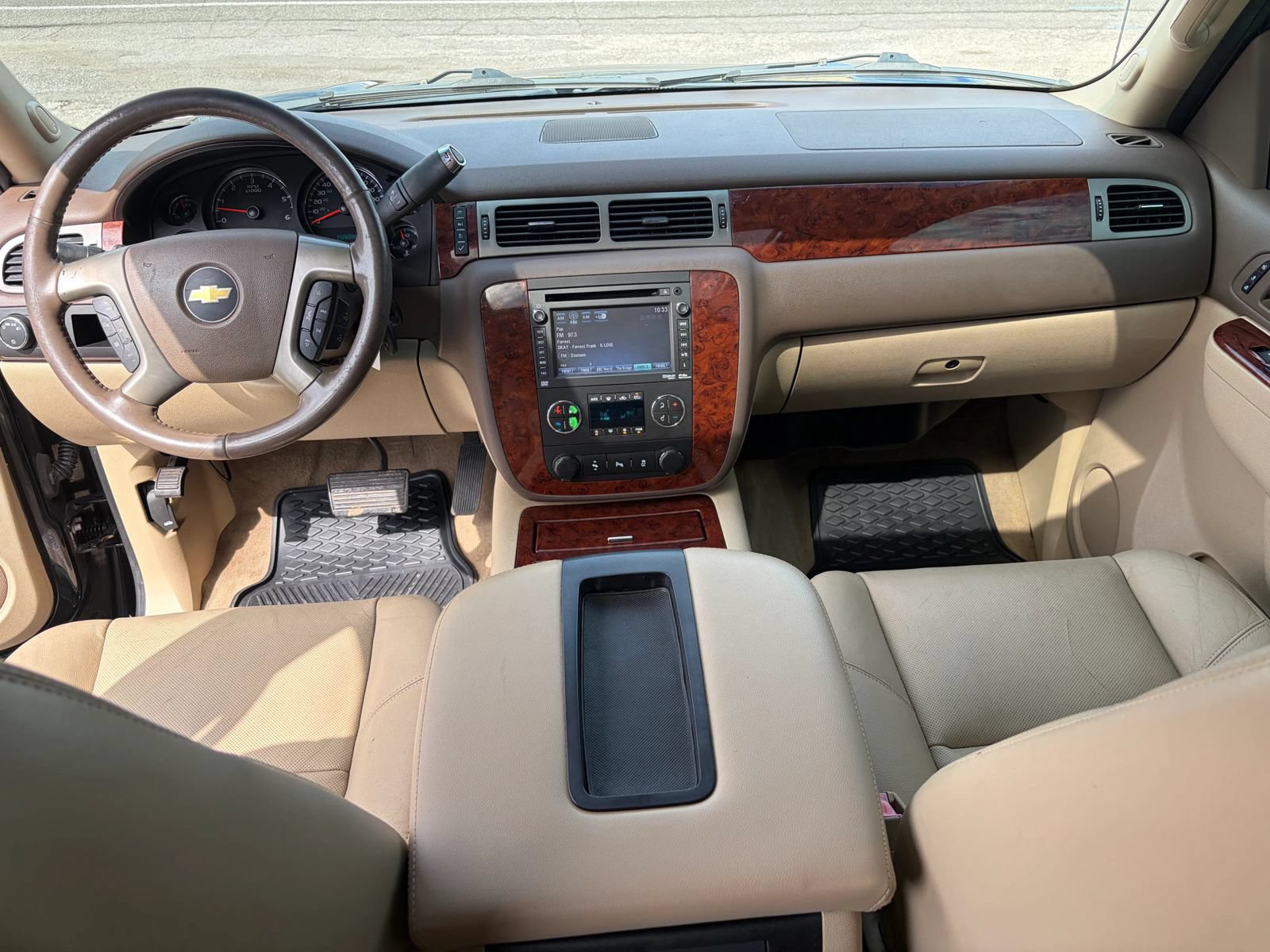 Used 2013 Chevrolet Avalanche LTZ RWD image 11