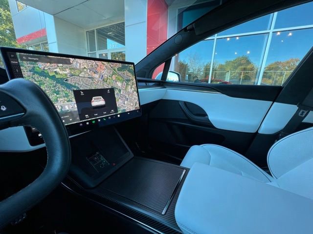 Used 2023 Tesla Model X Plaid image 13